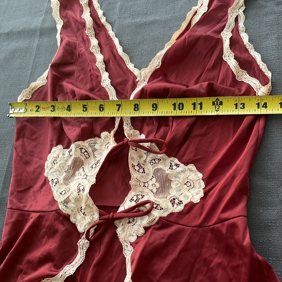 Vintage Vanity Fair Lingerie Top - Picture 10 of 11